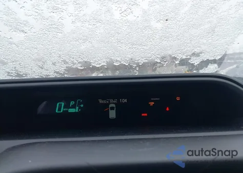 2013 Toyota Prius C Three from USA, damaged, VIN JTDKDTB37D1548292